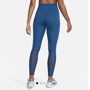 Nike One amid Rise 7/8 Length Women's Leggings Small